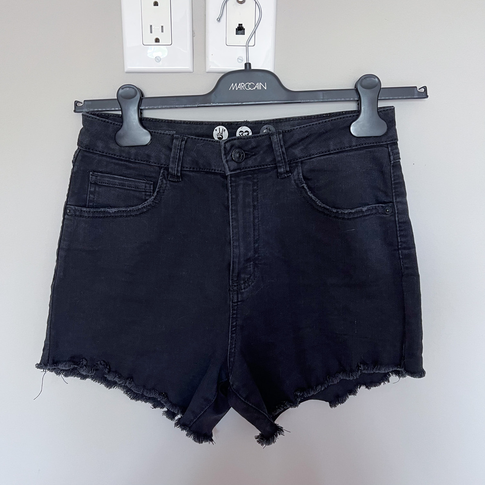 REWASH Black Distressed Jean Shorts Size 7 / 28 Cut-Off Stretch Vintage Boho